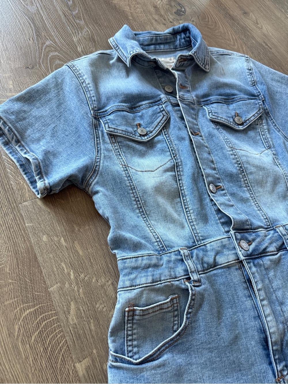 Altar'd State Light Wash Denim Short Sleeve Romper size small - Picture 2 of 13